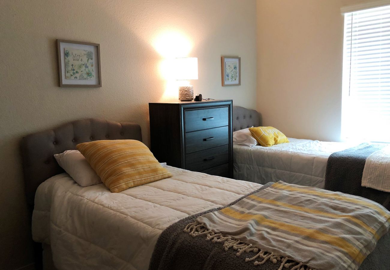 Condominium in Prescott - Oak Apartment - Prescott Cabin Rentals