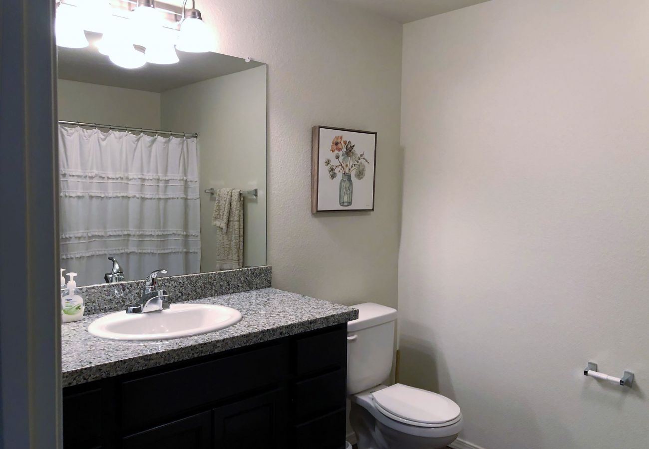 Condominium in Prescott - Oak Apartment - Prescott Cabin Rentals