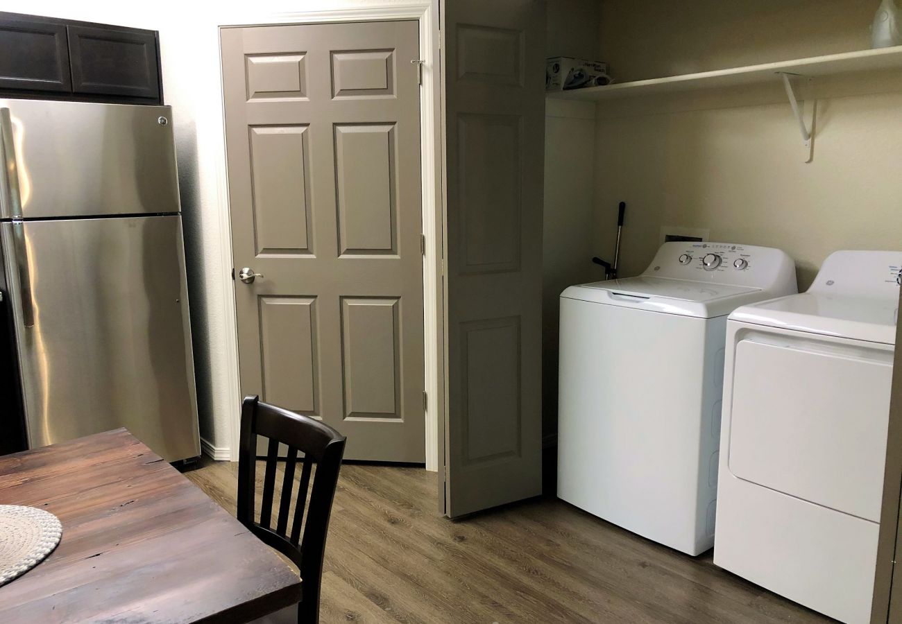 Condominium in Prescott - Oak Apartment - Prescott Cabin Rentals