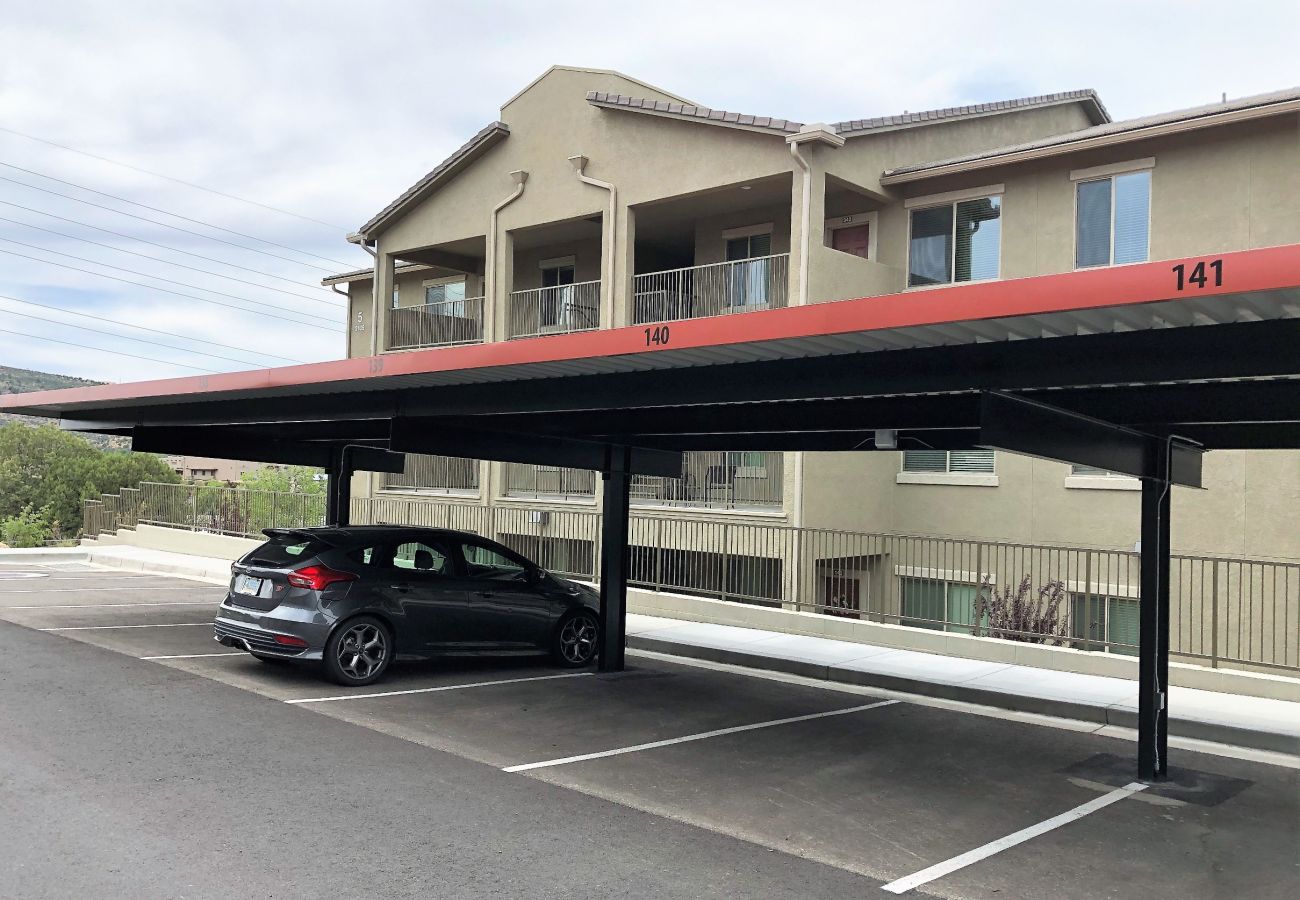 Condominium in Prescott - Oak Apartment - Prescott Cabin Rentals