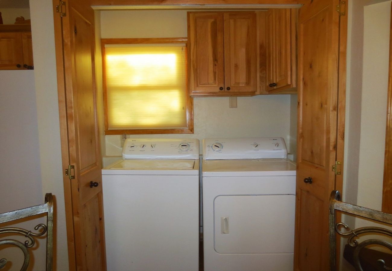 House in Prescott - Western Pines Cottage - Prescott Cabin Rentals