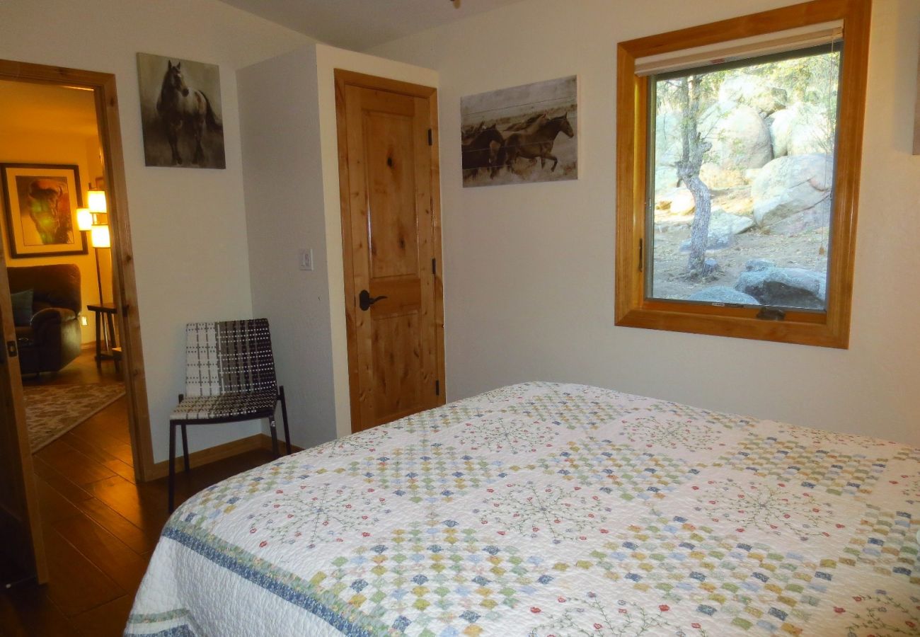 House in Prescott - Western Pines Cottage - Prescott Cabin Rentals