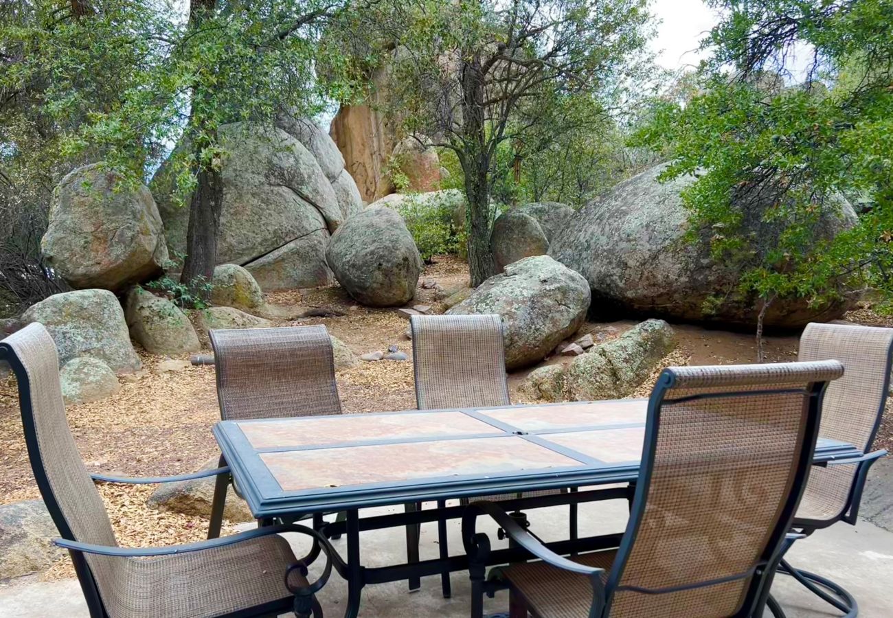 House in Prescott - Granite Retreat - Prescott Cabin Rentals