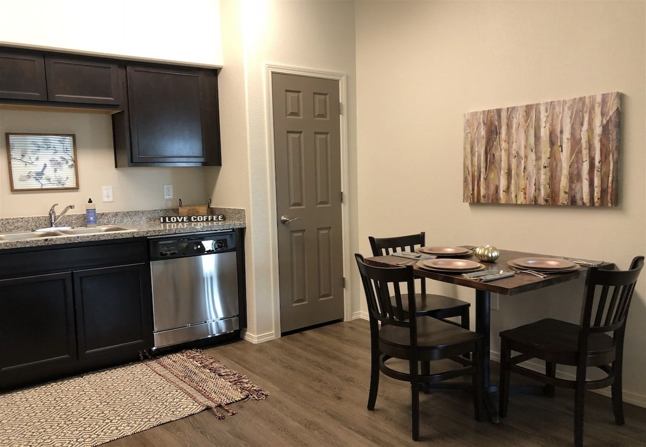Condominium in Prescott - Cactus Apartment - Prescott Cabin Rentals