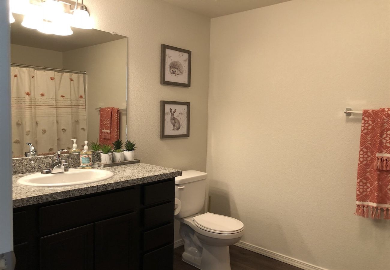 Condominium in Prescott - Cactus Apartment - Prescott Cabin Rentals