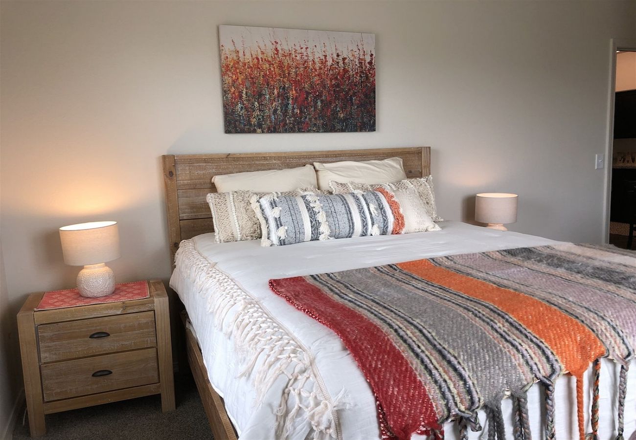 Condominium in Prescott - Cactus Apartment - Prescott Cabin Rentals