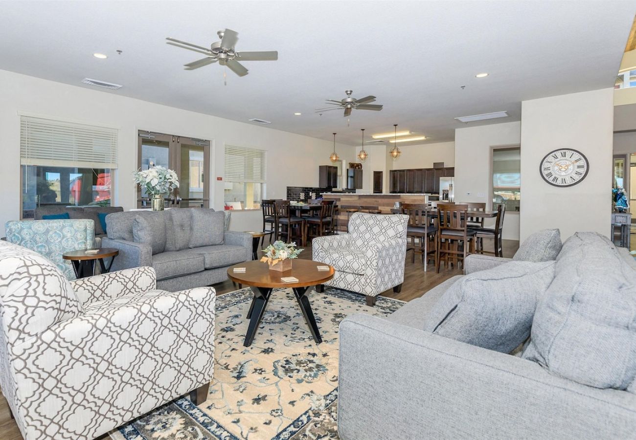 Condominium in Prescott - Cactus Apartment - Prescott Cabin Rentals