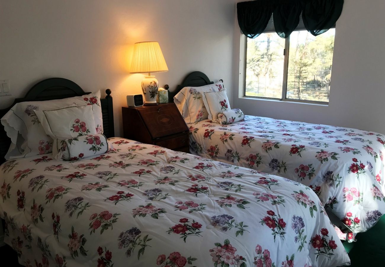 Chalet in Prescott - Skyview Chalet - Prescott Cabin Rentals