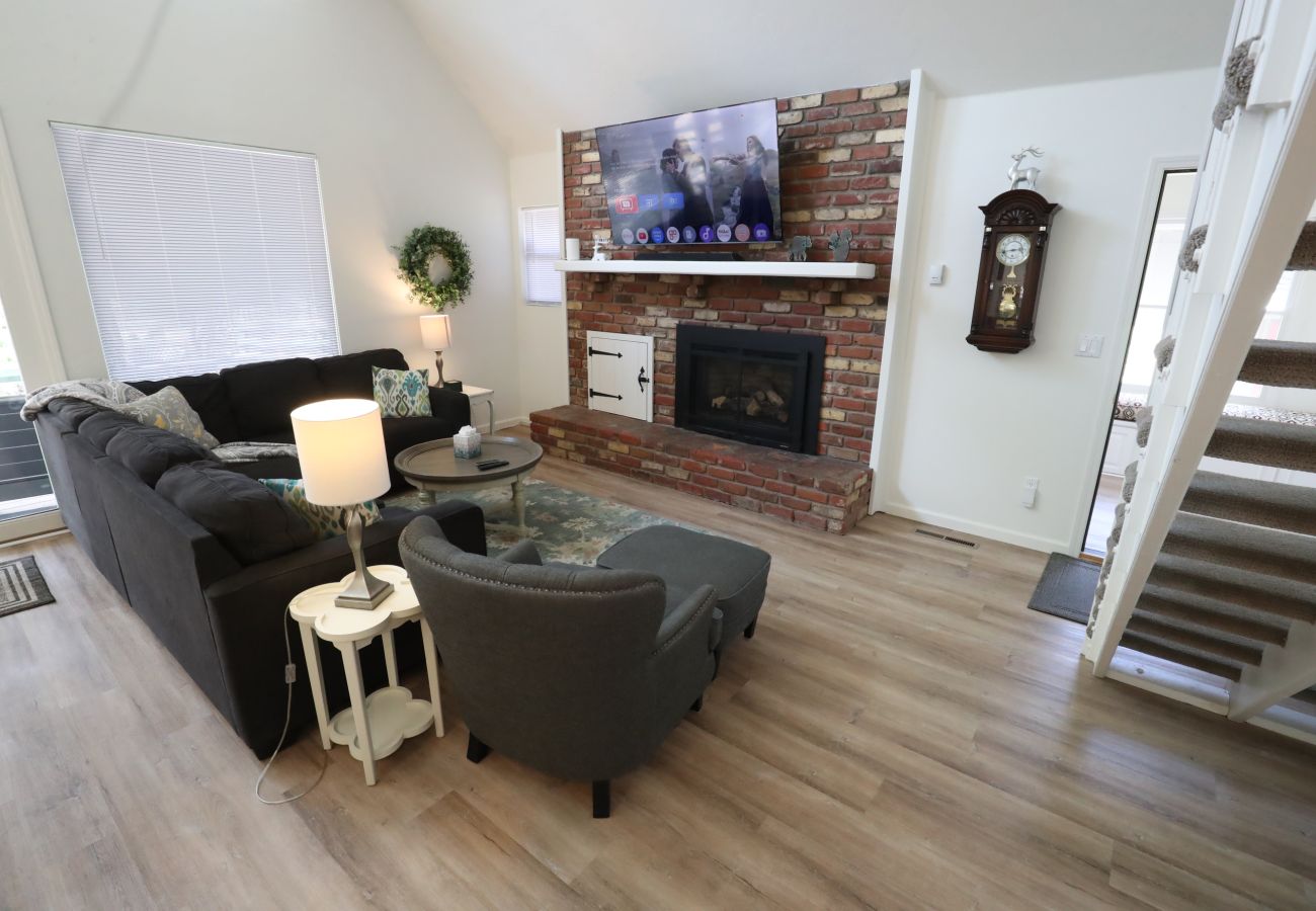 Chalet in Prescott - Skyview Chalet - Prescott Cabin Rentals