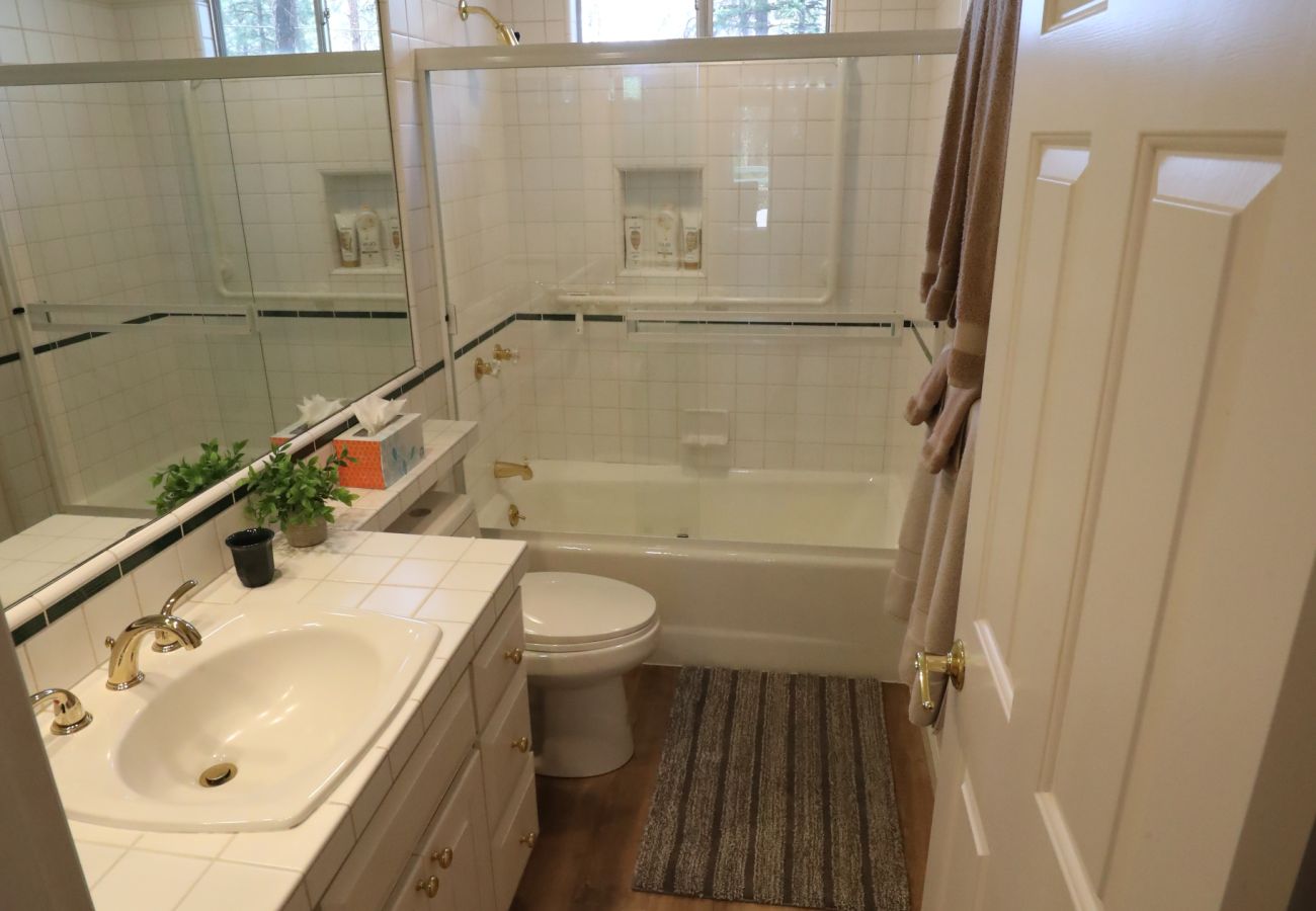 Chalet in Prescott - Skyview Chalet - Prescott Cabin Rentals