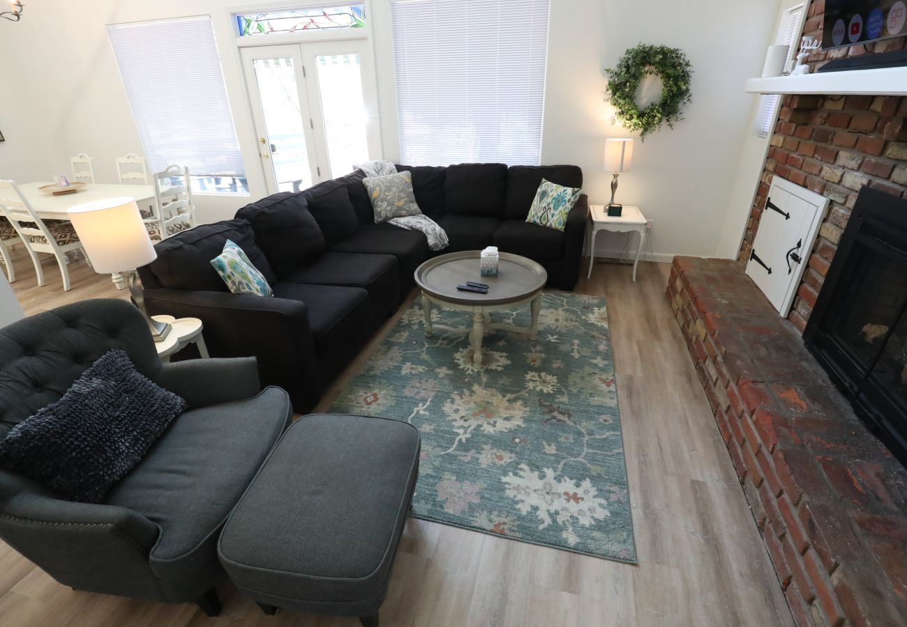 Chalet in Prescott - Skyview Chalet - Prescott Cabin Rentals