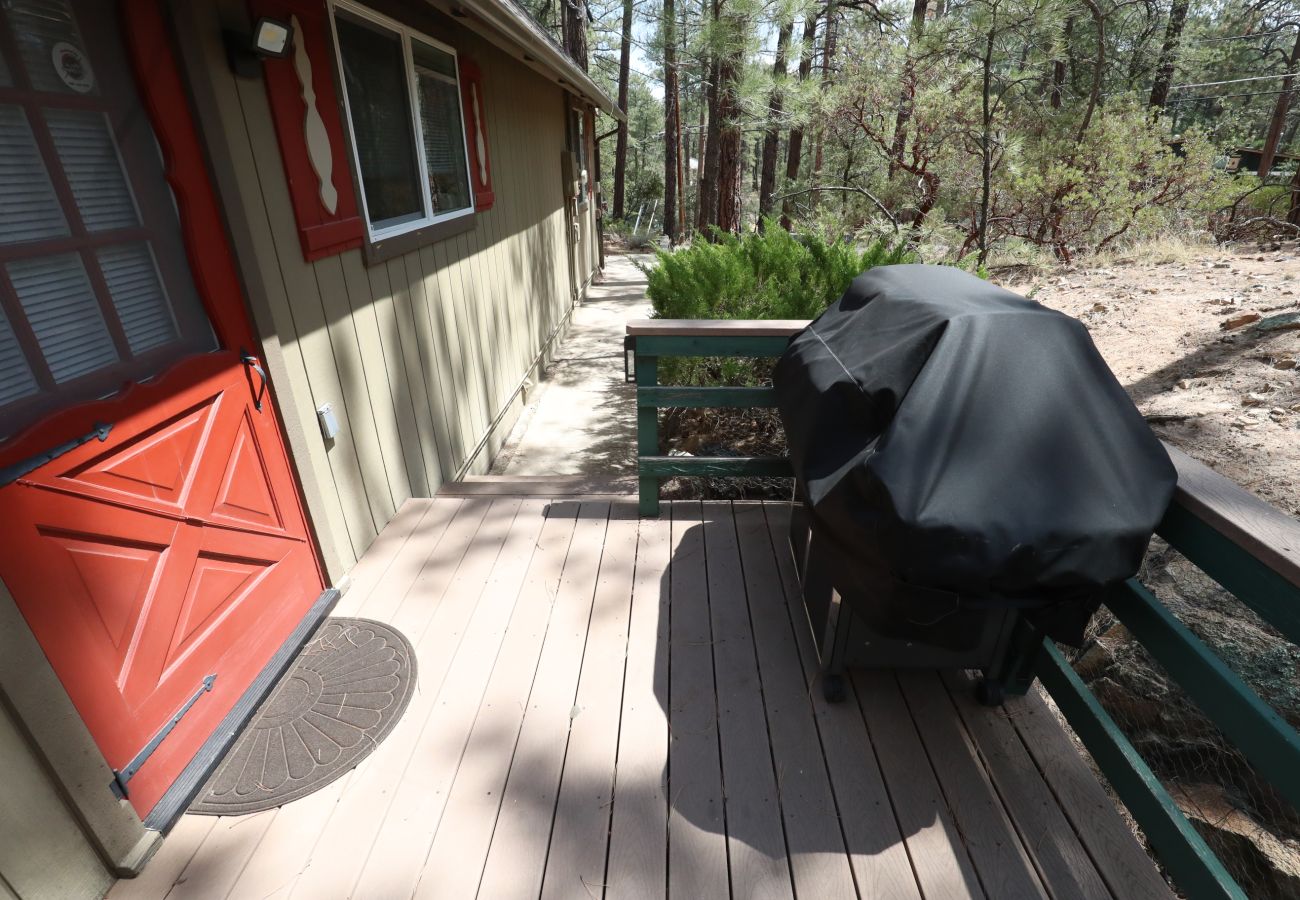 Chalet in Prescott - Skyview Chalet - Prescott Cabin Rentals