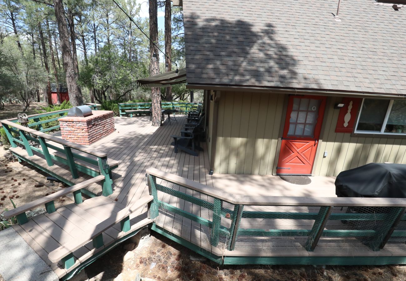 Chalet in Prescott - Skyview Chalet - Prescott Cabin Rentals
