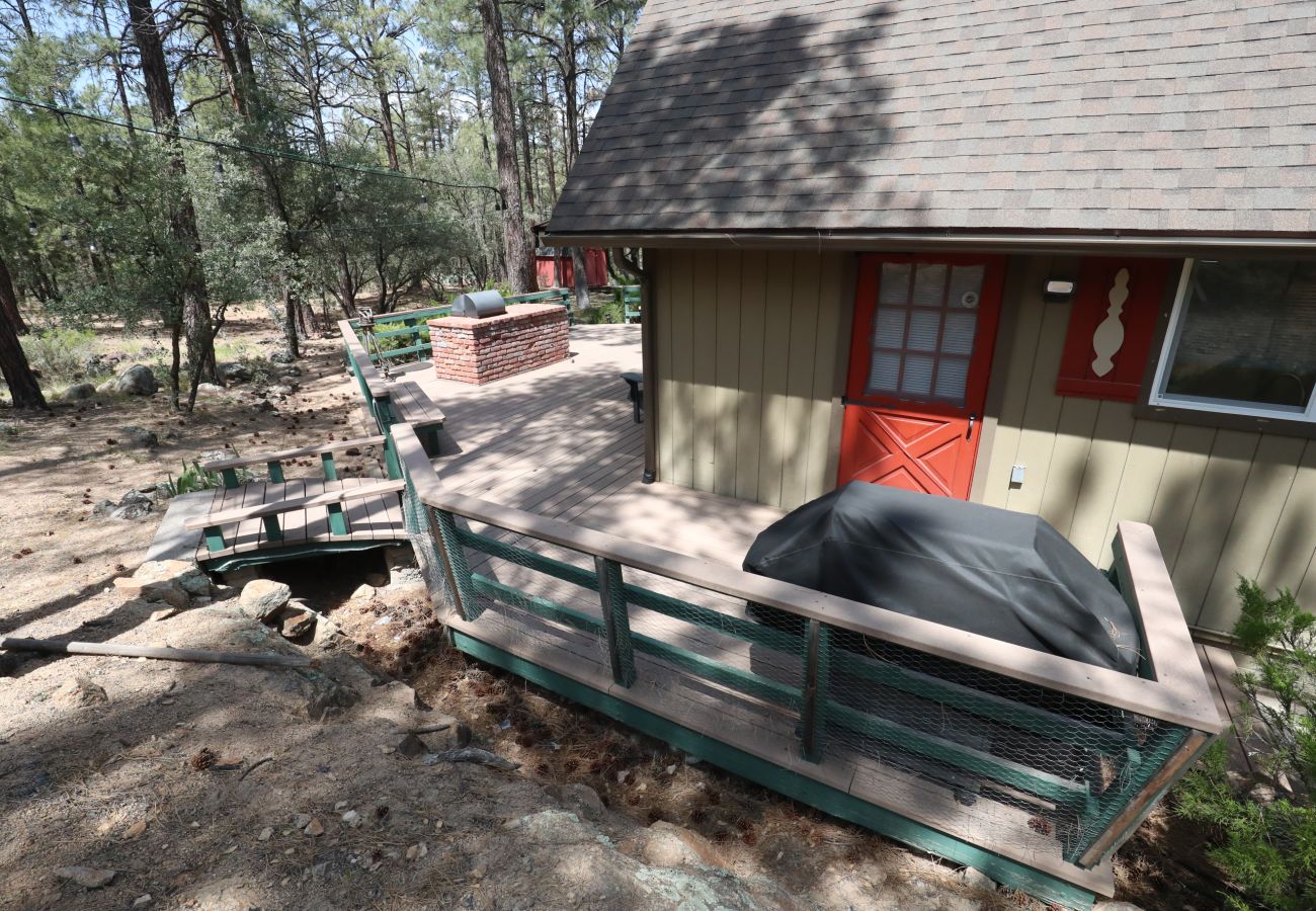 Chalet in Prescott - Skyview Chalet - Prescott Cabin Rentals