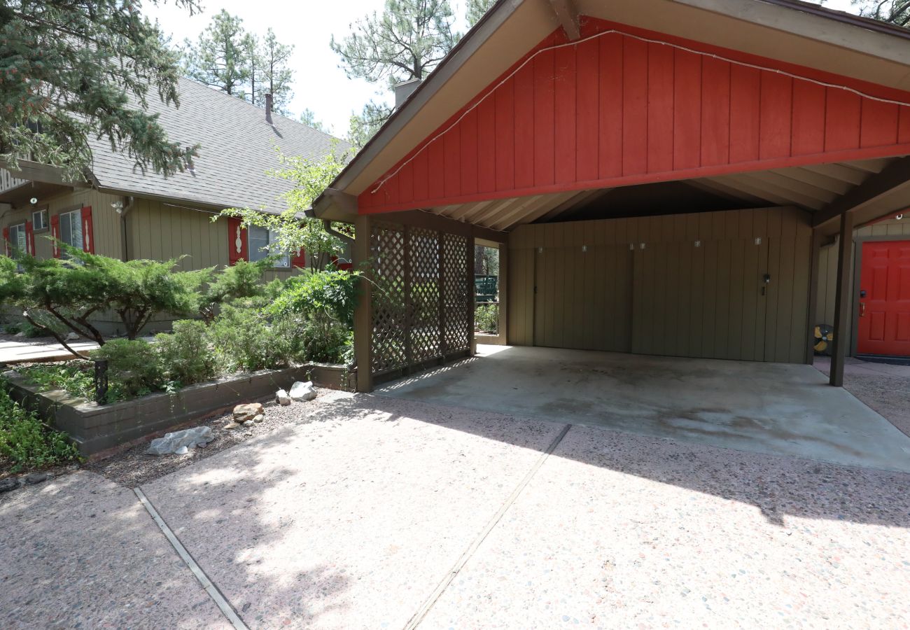 Chalet in Prescott - Skyview Chalet - Prescott Cabin Rentals