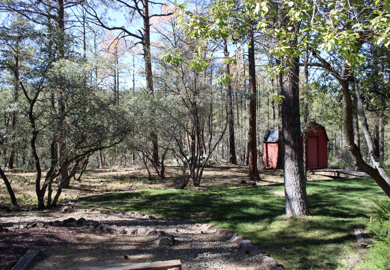 Chalet in Prescott - Skyview Chalet - Prescott Cabin Rentals