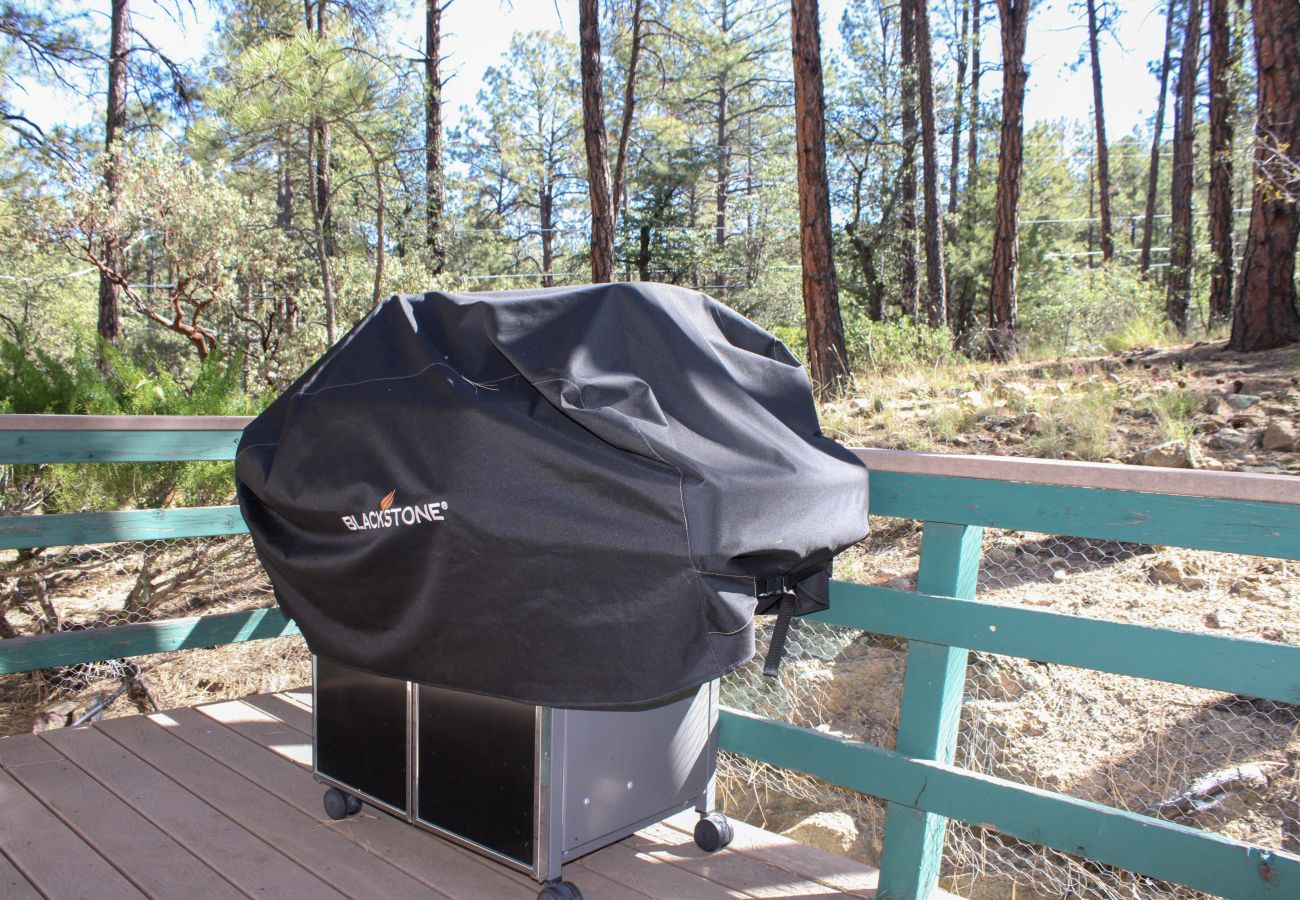 Chalet in Prescott - Skyview Chalet - Prescott Cabin Rentals