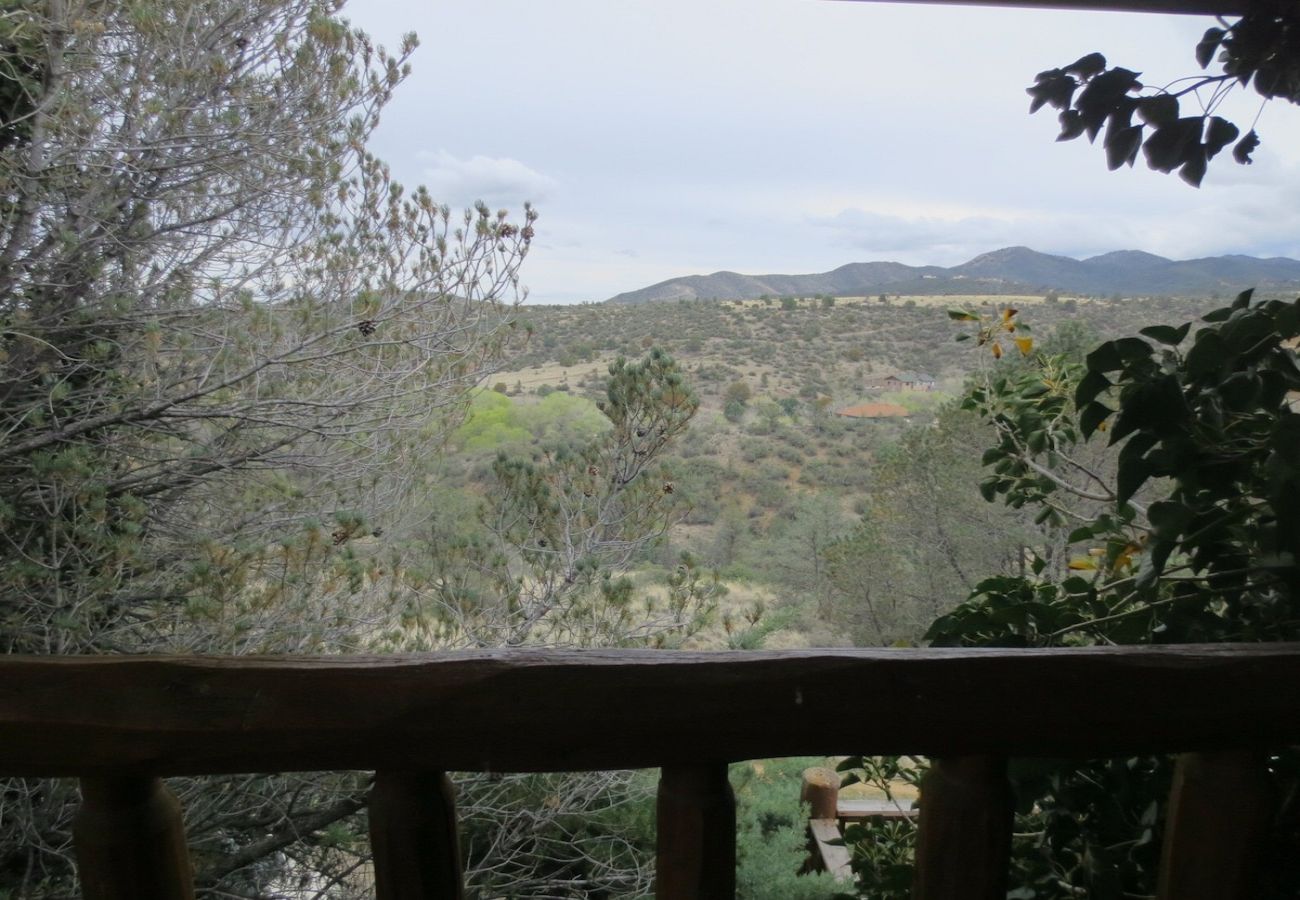 Studio in Prescott - Country Garden Studio - Prescott Cabin Rentals