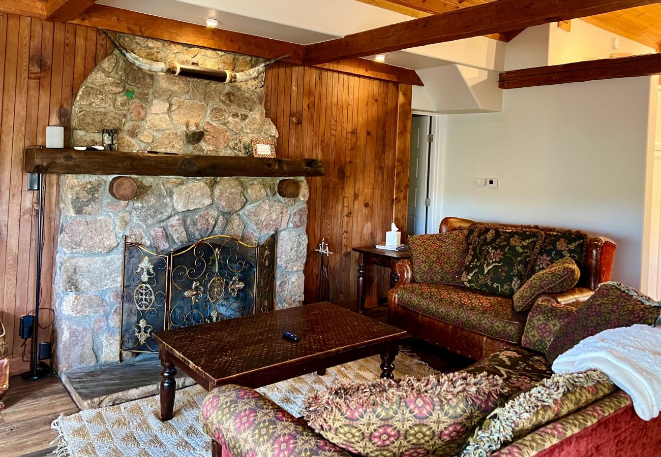 Cabin in Prescott - Boulder Creek Cabin - Prescott Cabin Rentals