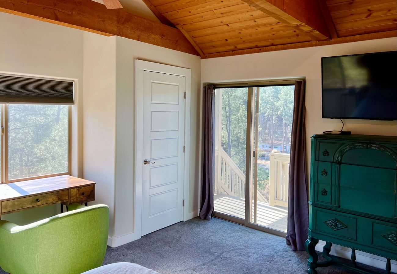 Cabin in Prescott - Boulder Creek Cabin - Prescott Cabin Rentals