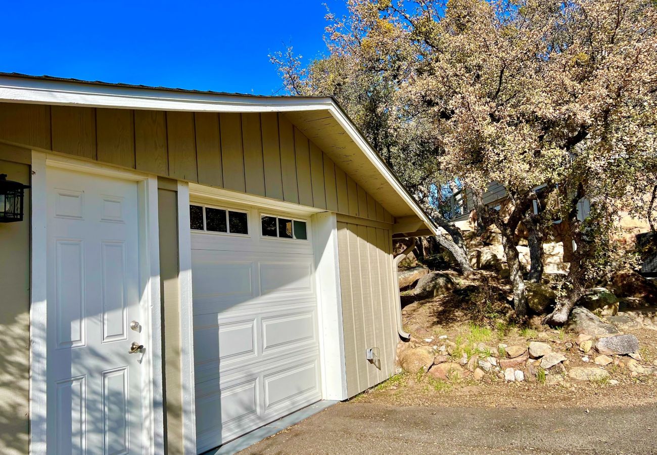 Cabin in Prescott - Boulder Creek Cabin - Prescott Cabin Rentals