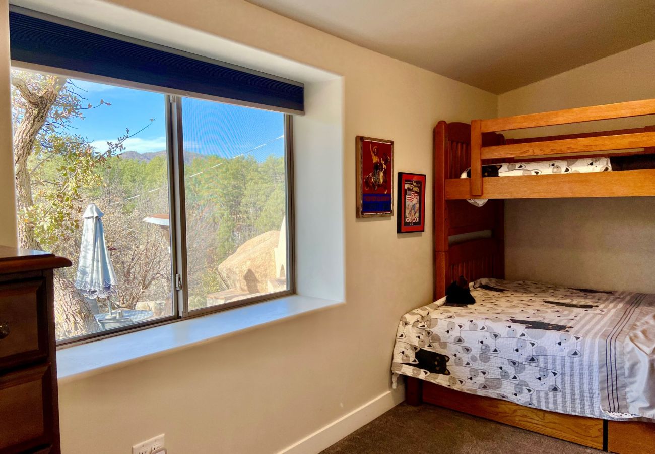 Cabin in Prescott - Boulder Creek Cabin - Prescott Cabin Rentals