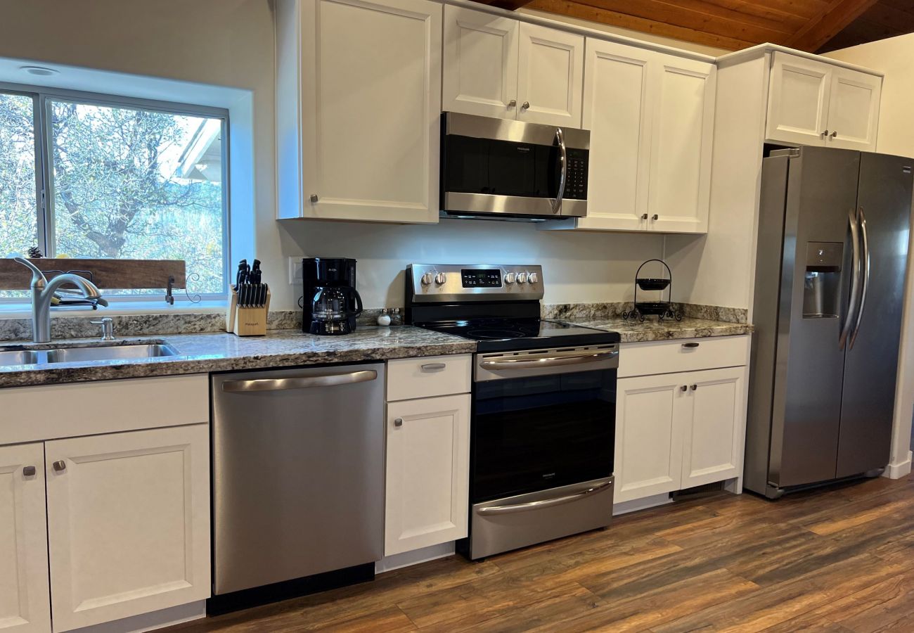 Cabin in Prescott - Boulder Creek Cabin - Prescott Cabin Rentals