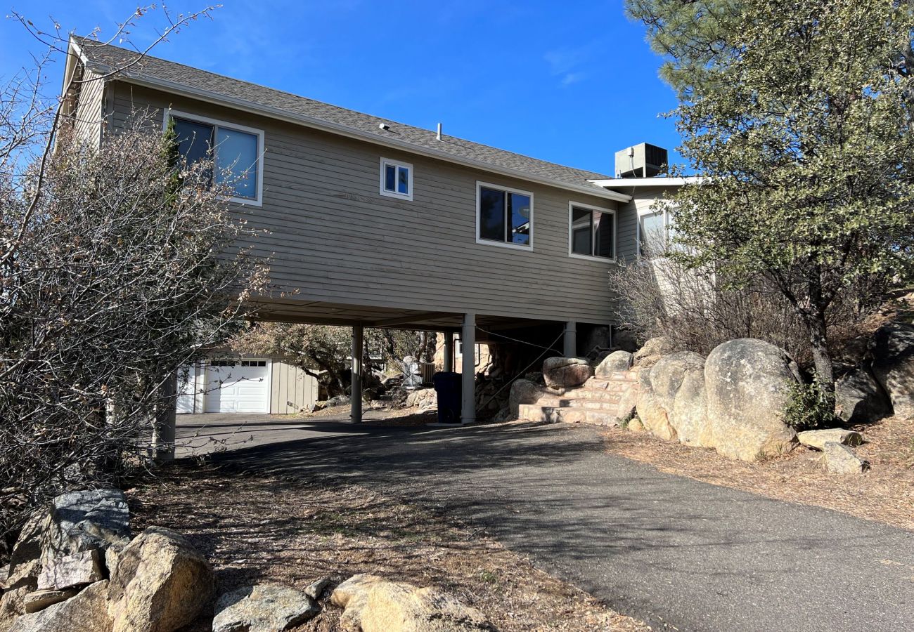 Cabin in Prescott - Boulder Creek Cabin - Prescott Cabin Rentals