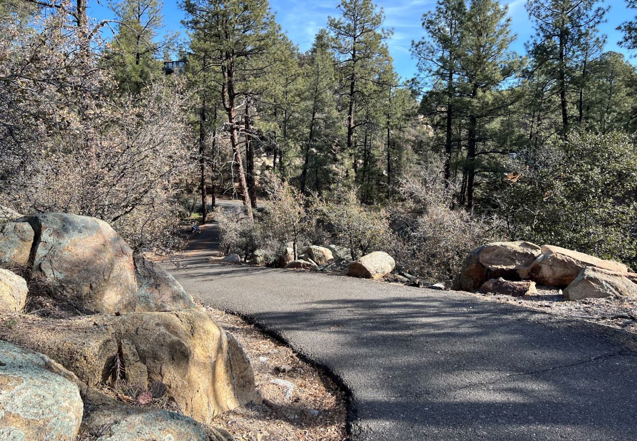Cabin in Prescott - Boulder Creek Cabin - Prescott Cabin Rentals