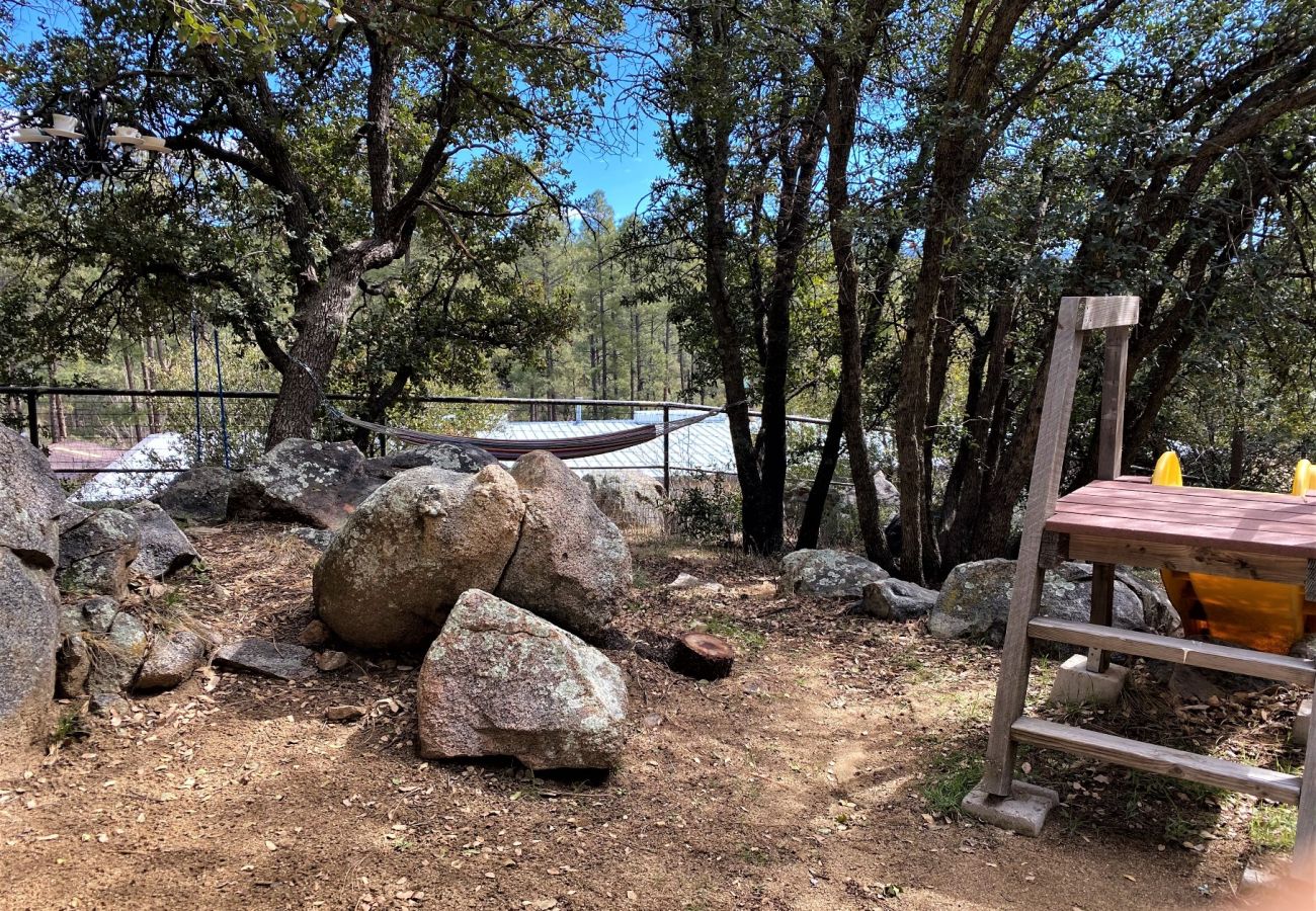 Cabin in Prescott - Squirrels Run - Prescott Cabin Rentals