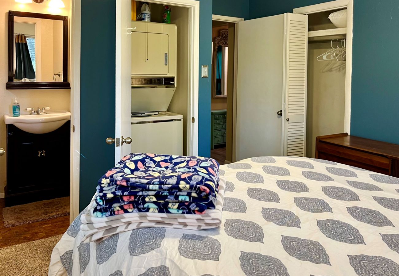 Cabin in Prescott - Squirrels Run - Prescott Cabin Rentals