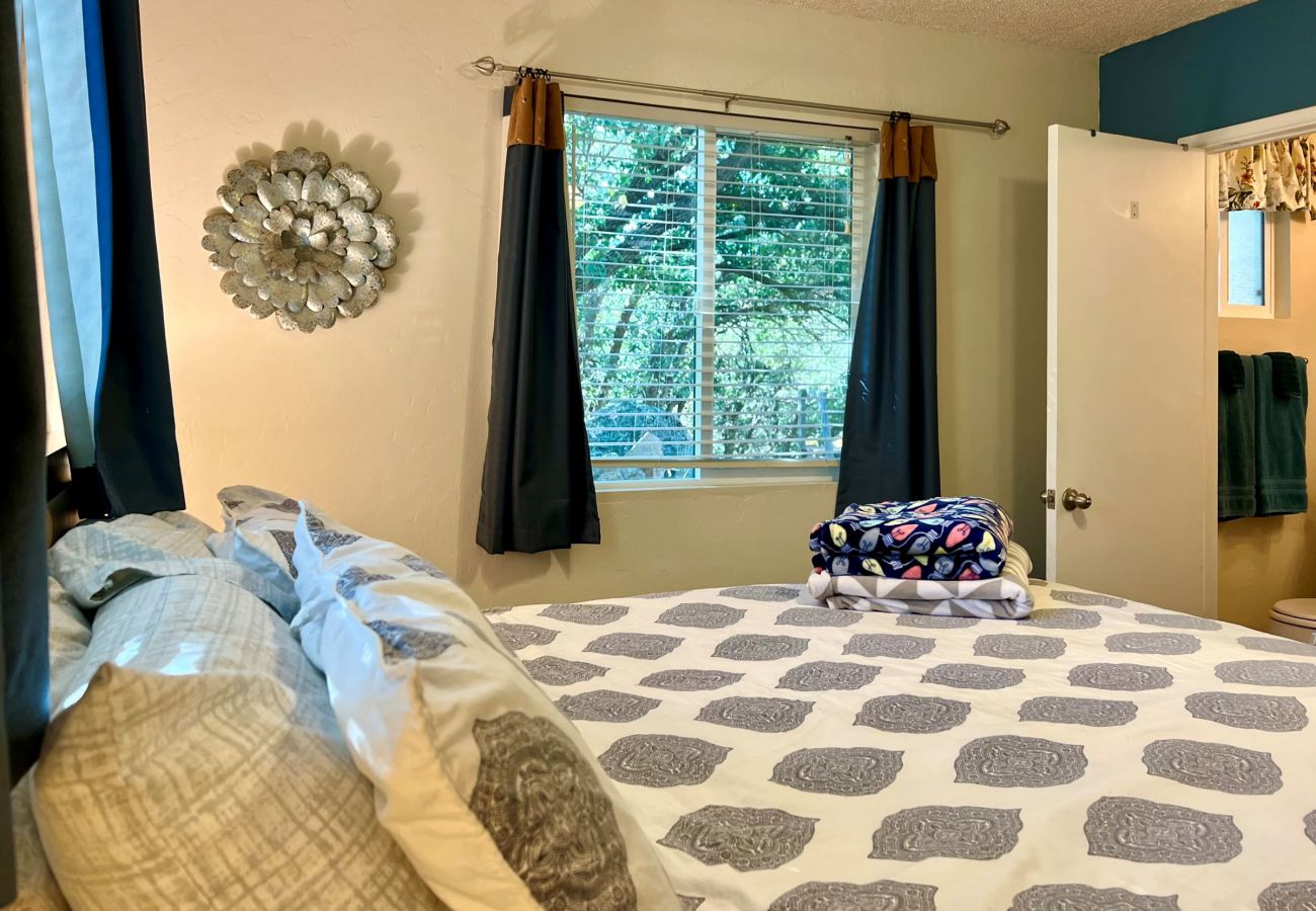 Cabin in Prescott - Squirrels Run - Prescott Cabin Rentals