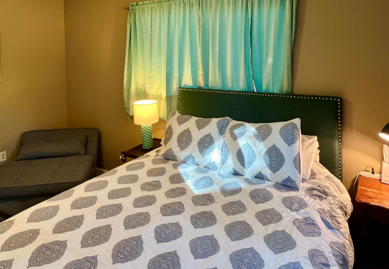 Cabin in Prescott - Squirrels Run - Prescott Cabin Rentals