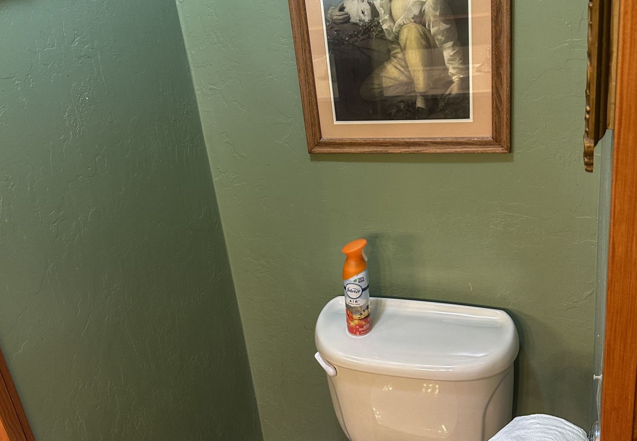 Cottage in Prescott - Creek Cottage - Prescott Cabin Rentals