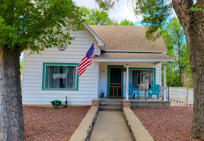  in Prescott - Jennywood Cottage - Prescott Cabin Rentals