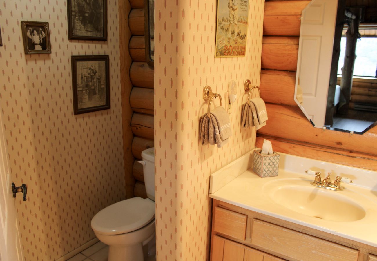 Cottage in Prescott - Chaparral & Country Garden Suite - Prescott Cabin