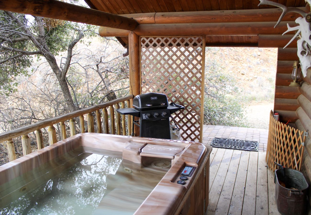 Cottage in Prescott - Chaparral & Country Garden Suite - Prescott Cabin