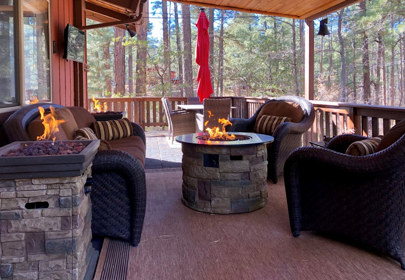 Cabin in Prescott - Hillside Hideaway - Prescott Cabin Rentals