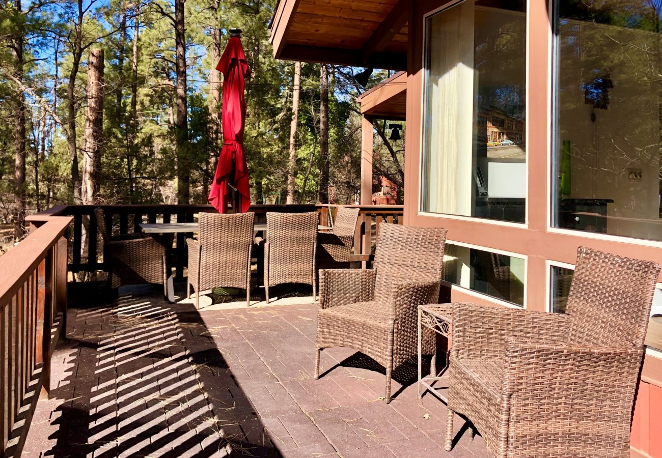 Cabin in Prescott - Hillside Hideaway - Prescott Cabin Rentals
