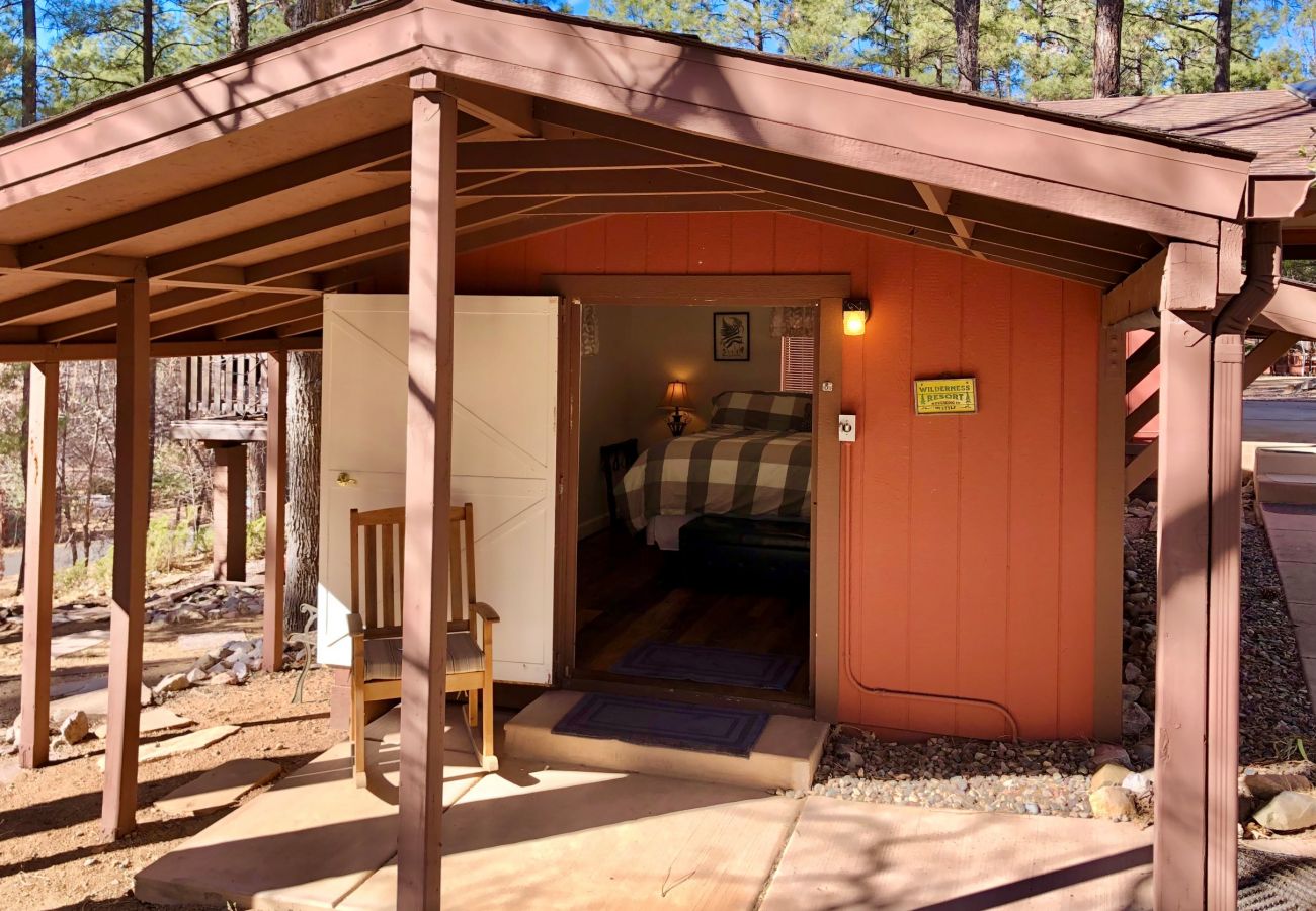 Cabin in Prescott - Hillside Hideaway - Prescott Cabin Rentals