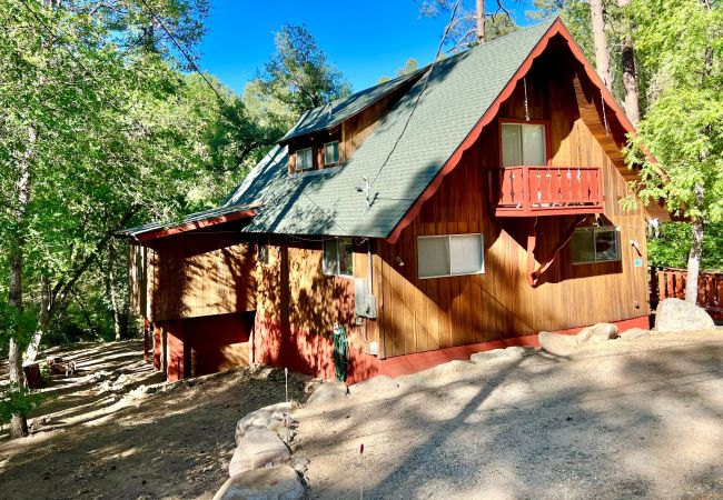 Cabin in Prescott - Creekside Chalet - Prescott Cabin Rentals