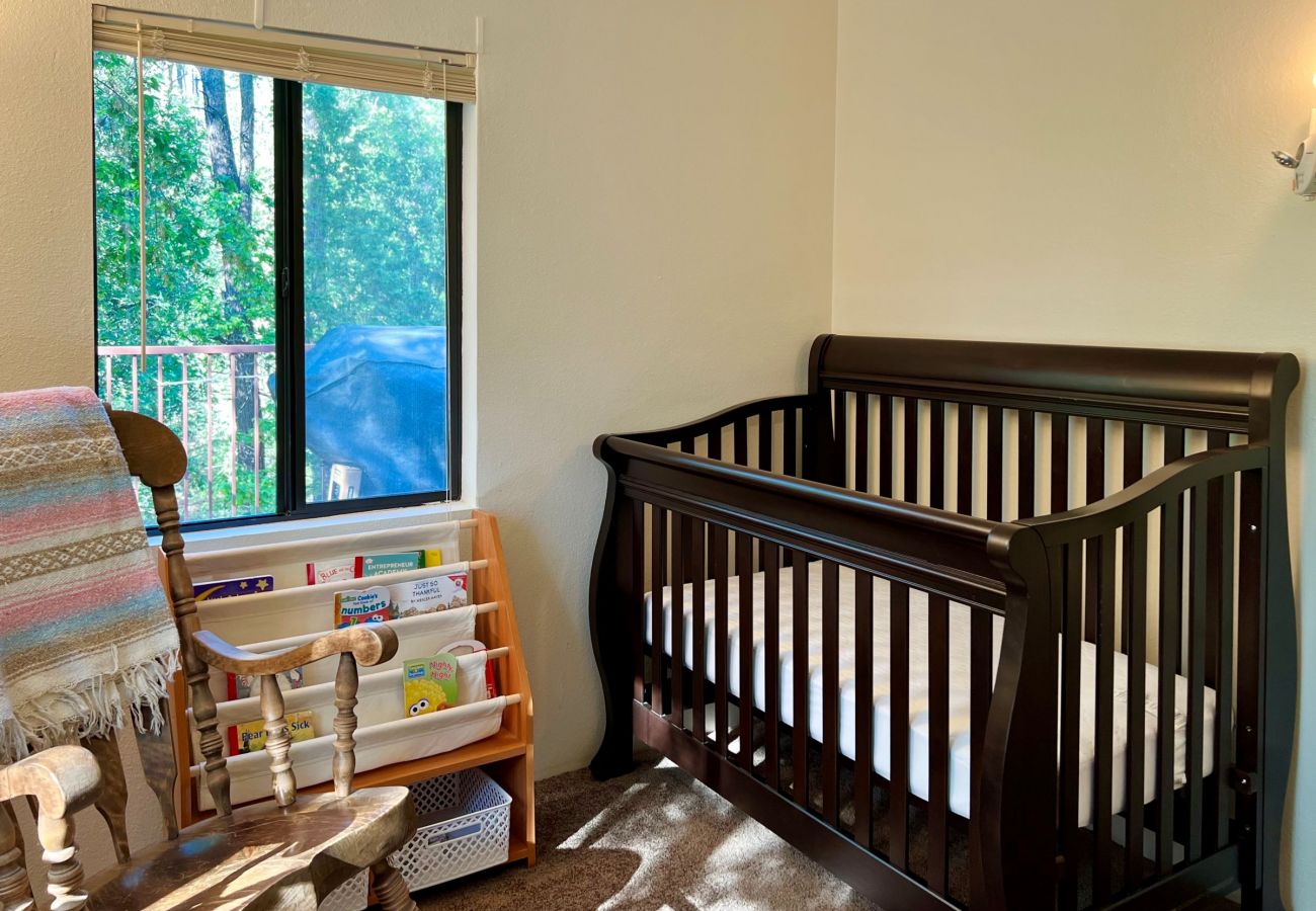 Cabin in Prescott - Creekside Chalet - Prescott Cabin Rentals