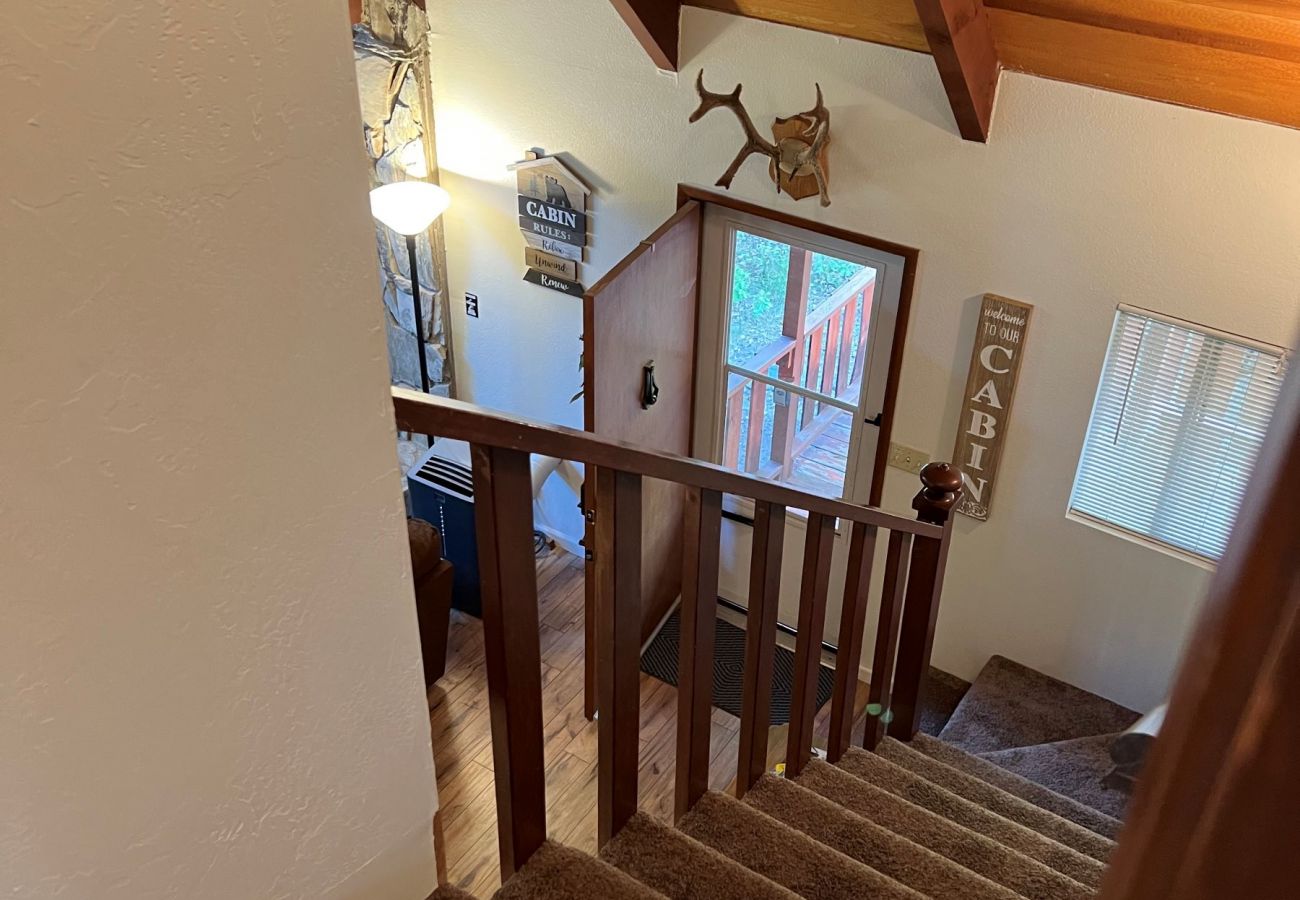 Cabin in Prescott - Creekside Chalet - Prescott Cabin Rentals