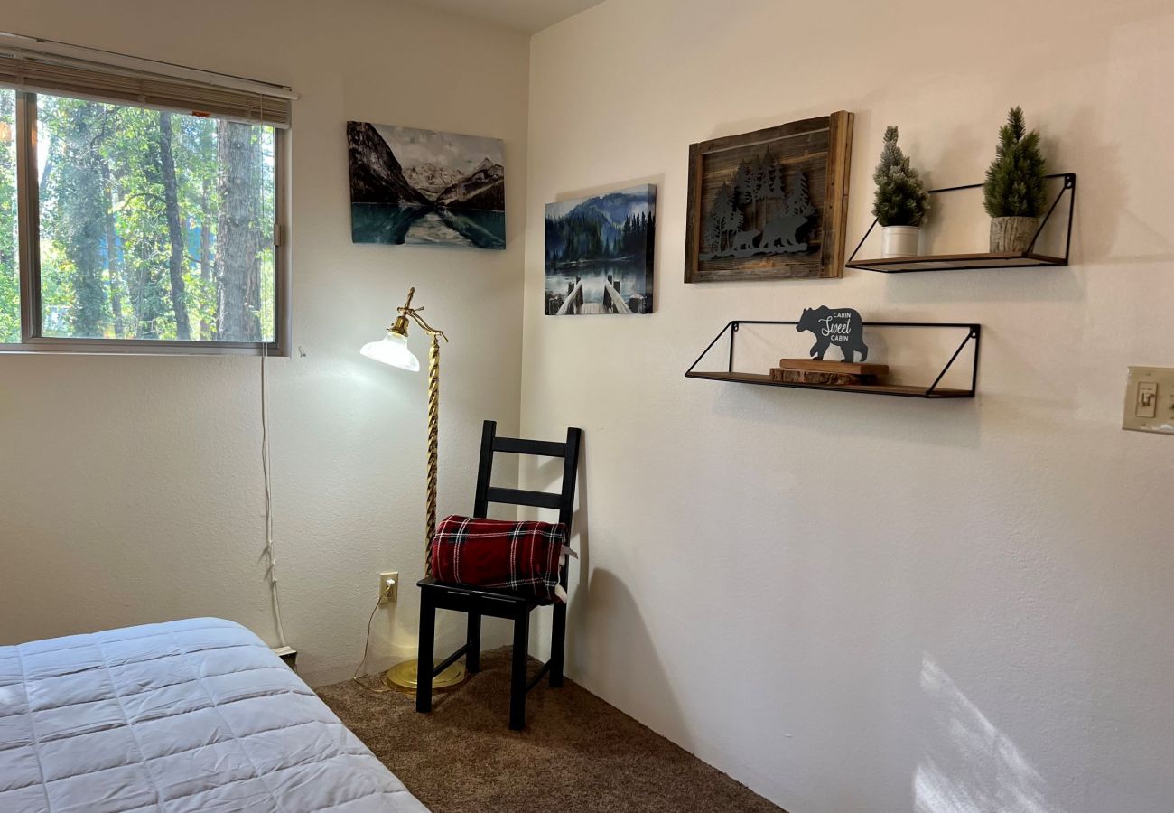 Cabin in Prescott - Creekside Chalet - Prescott Cabin Rentals