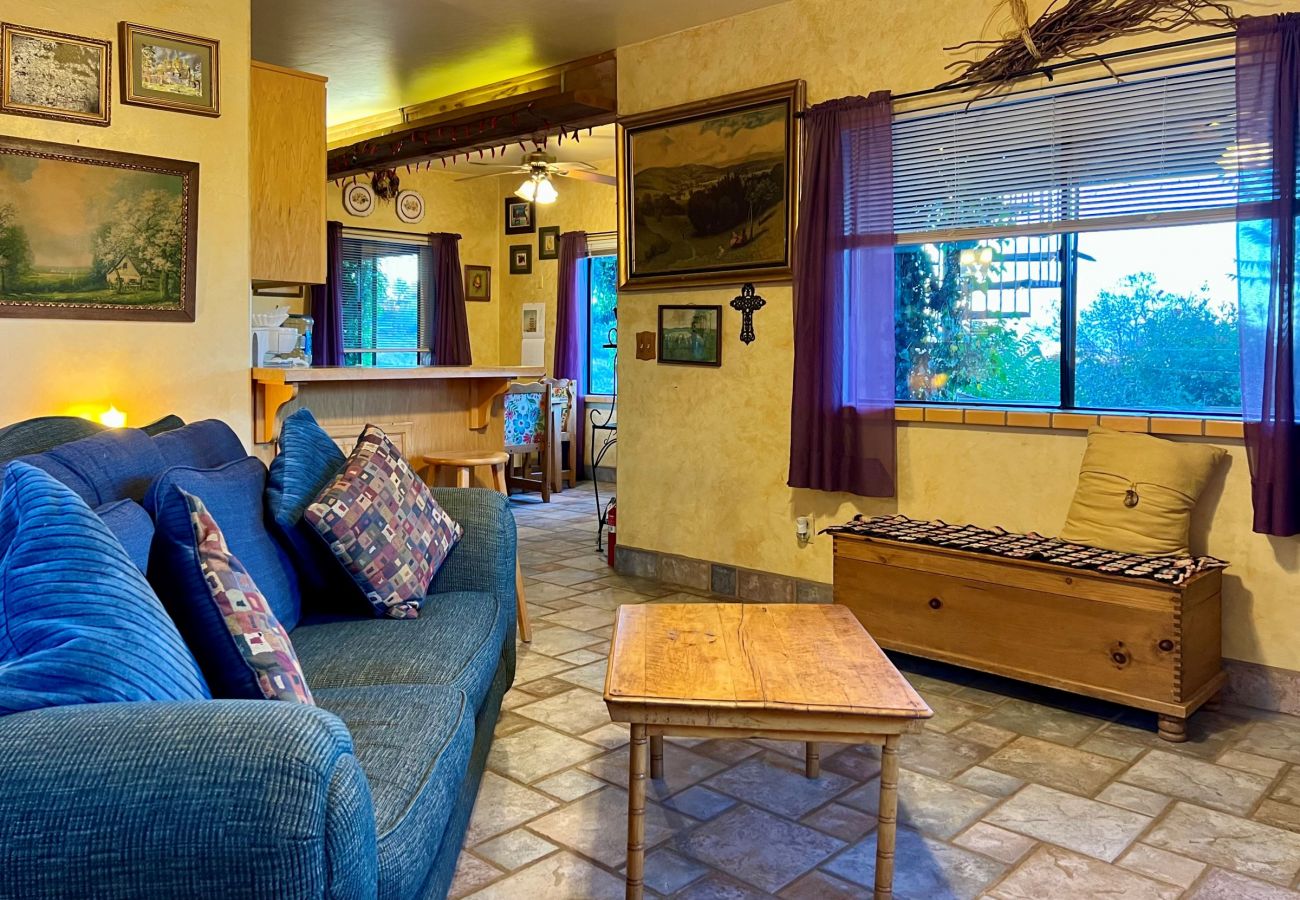 Cottage in Prescott - Casita Indigo - Prescott Cabin Rentals