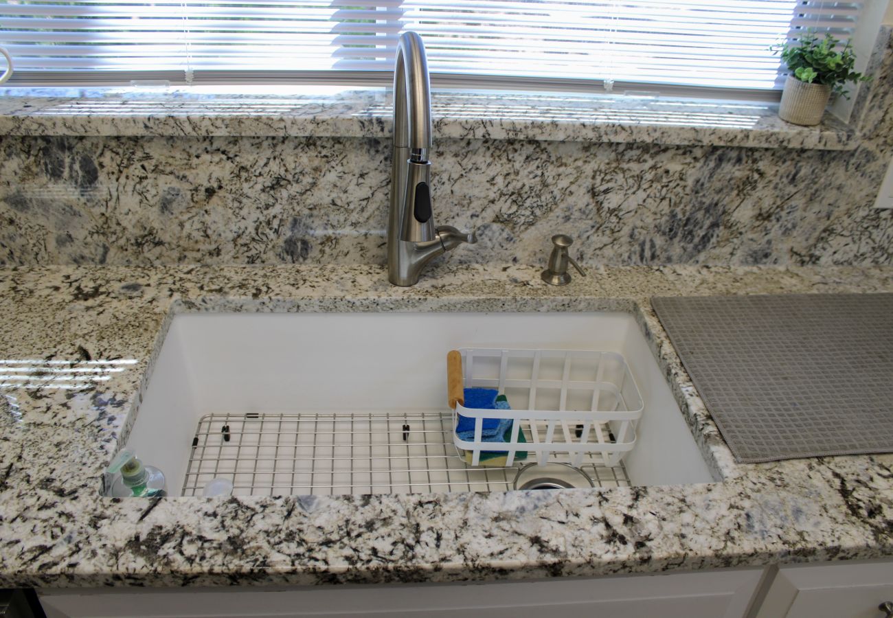 Chalet in Prescott - Skyview Lodge - Prescott Cabin Rentals