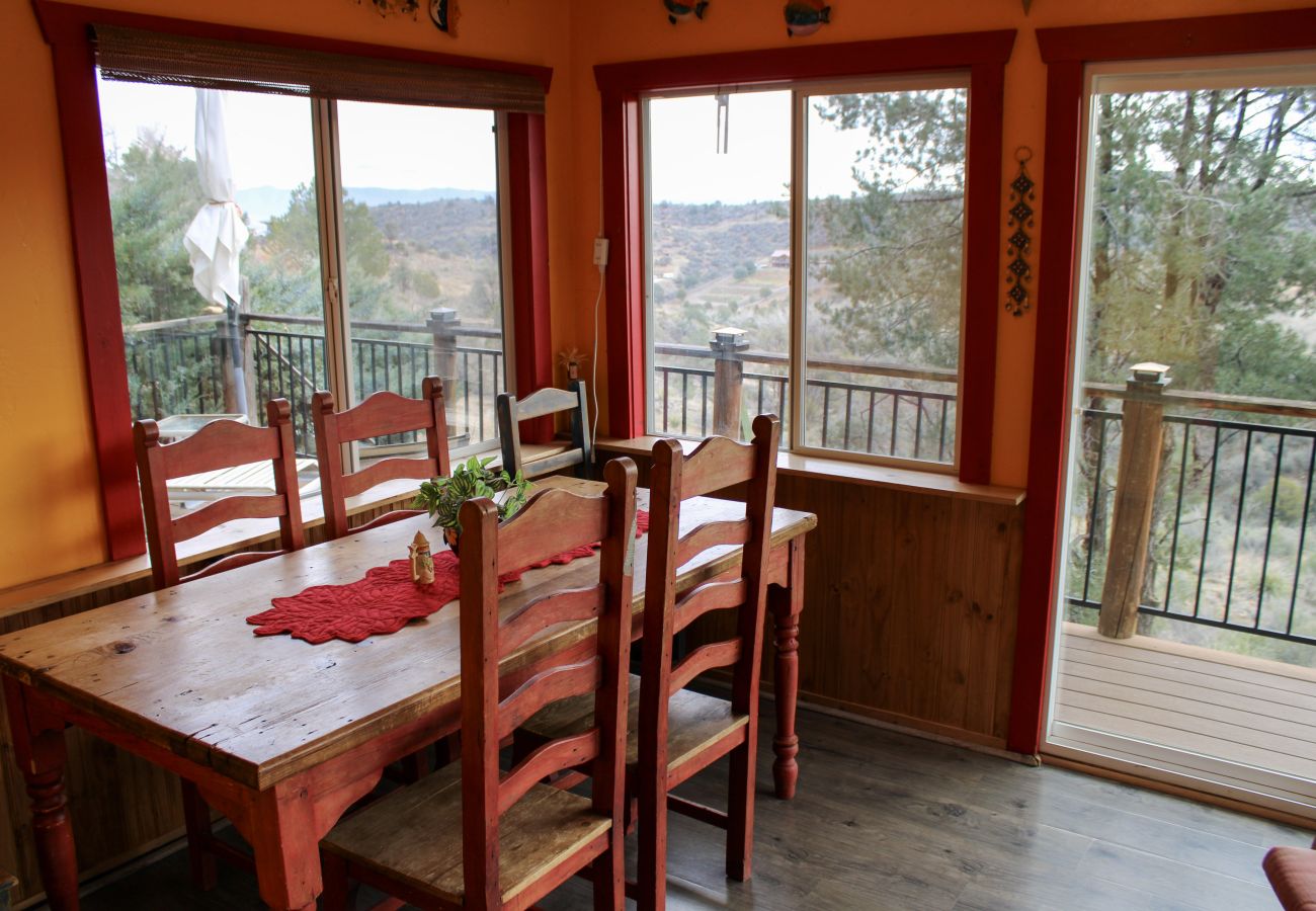 House in Prescott - Liberty Suite - Prescott Cabin Rentals