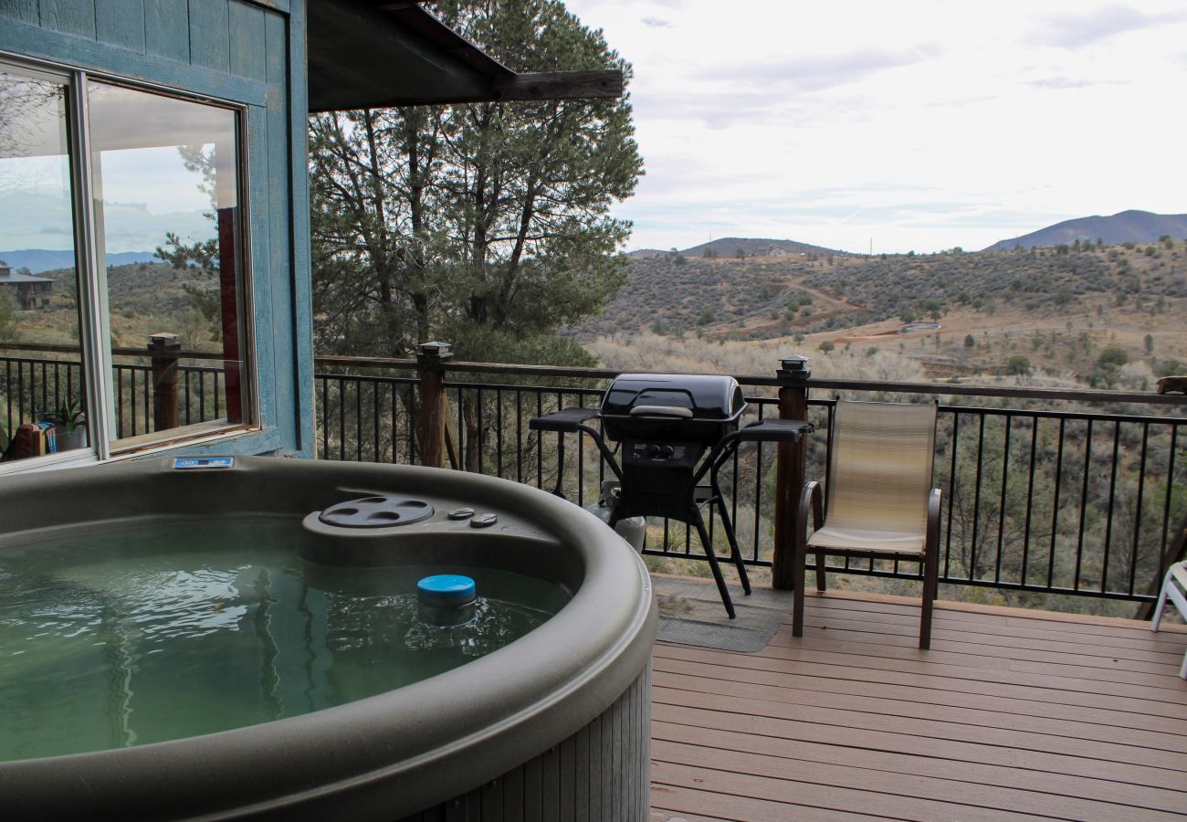House in Prescott - Liberty Suite - Prescott Cabin Rentals