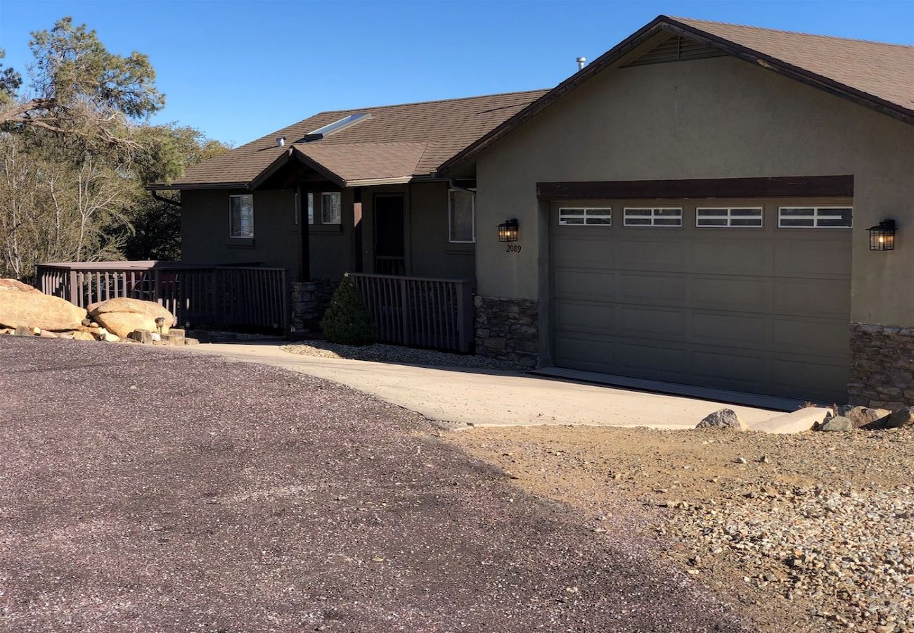 House in Prescott - Serenity Pines - Prescott Cabin Rentals
