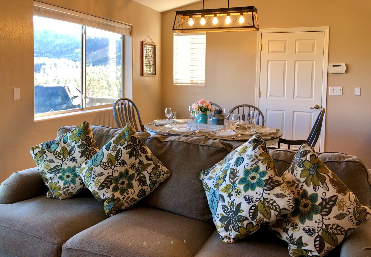 House in Prescott - Serenity Pines - Prescott Cabin Rentals